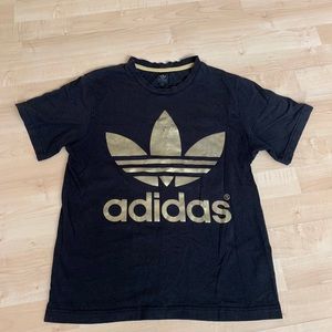 Adidas T-shirt